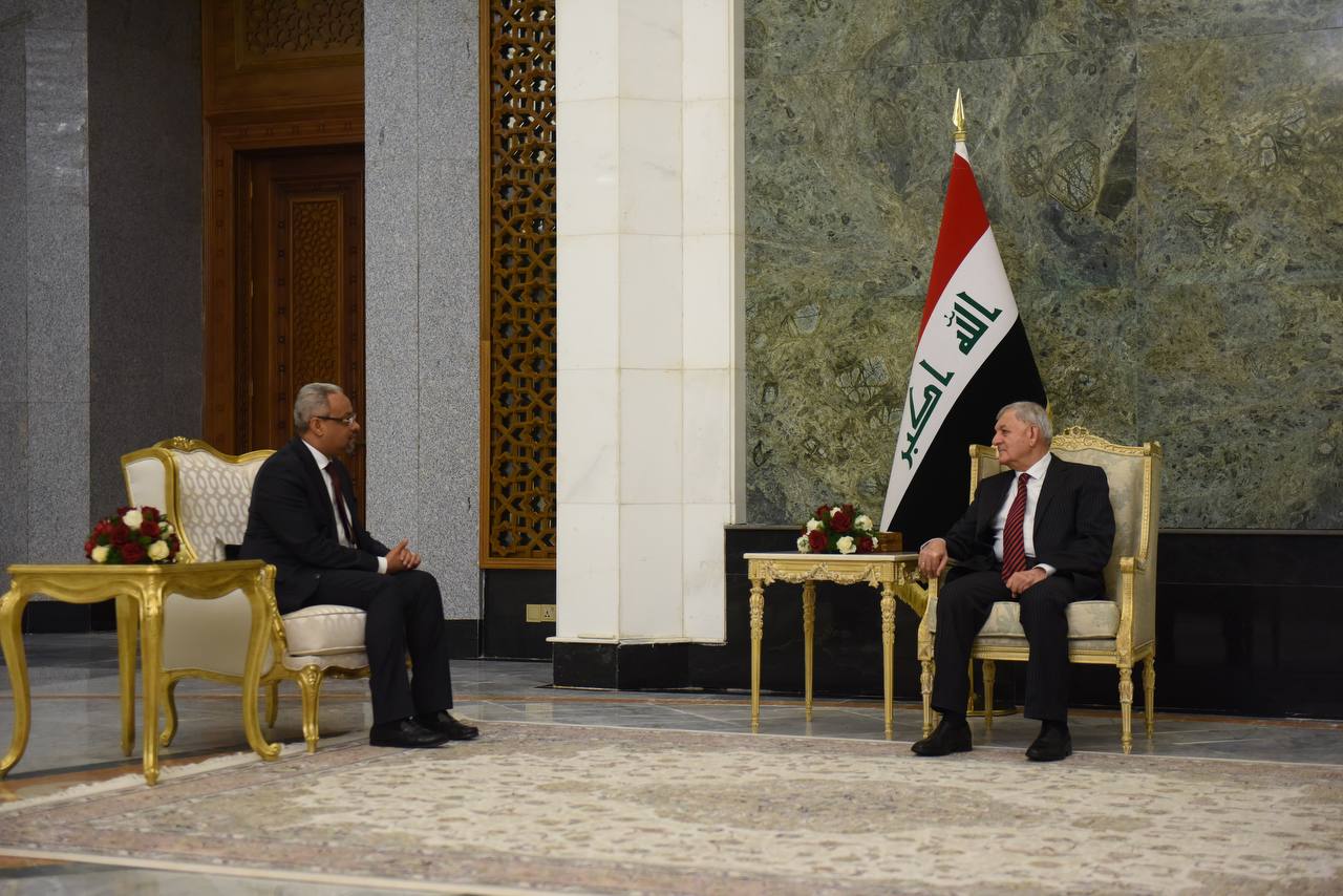 Presentation of the credentials of His Excellency to H.E Dr Abdoulatif Jamal Rashid President of the Republic of Iraq.